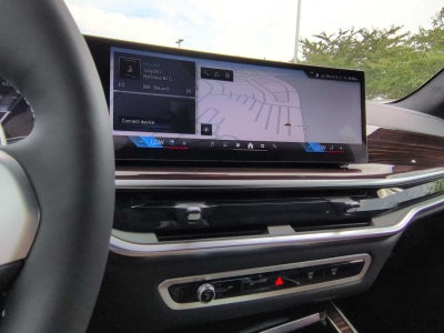 2027 BMW X7 M60i