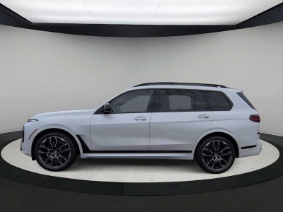2027 BMW X7 M60i