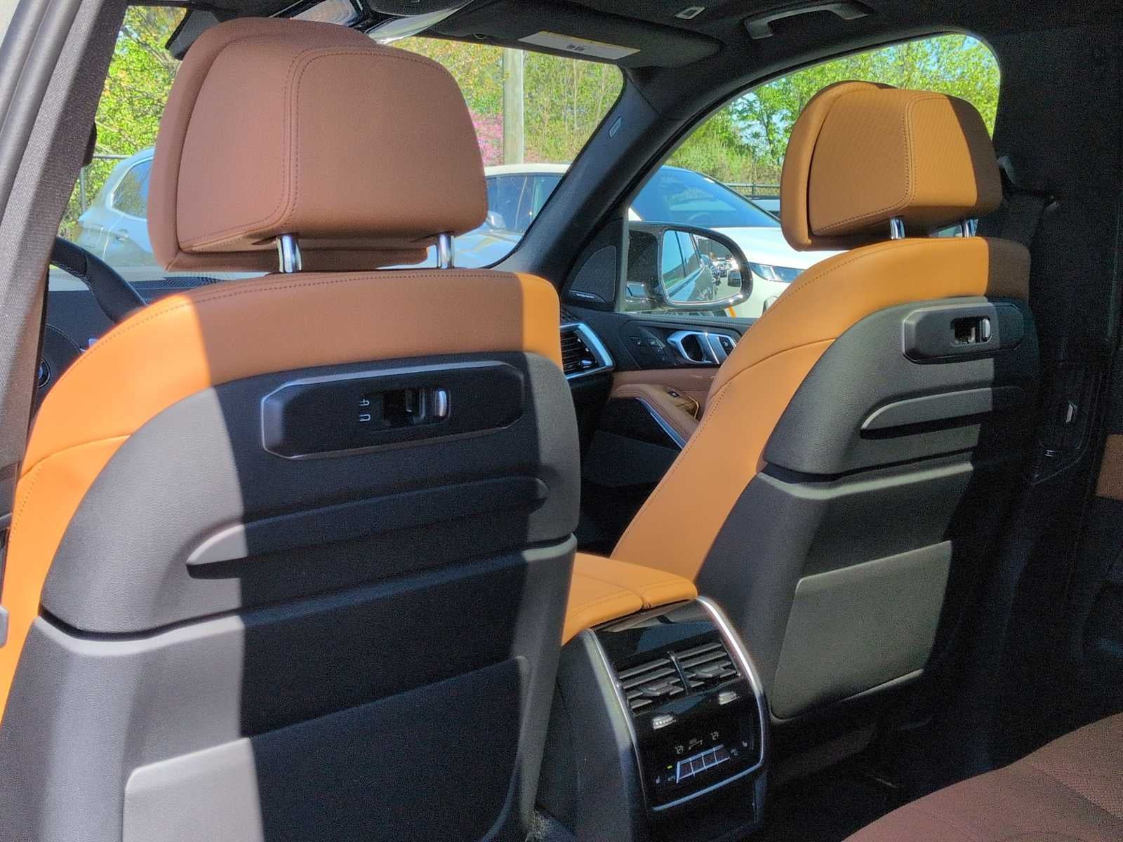 2026 BMW X5 M60i M60i