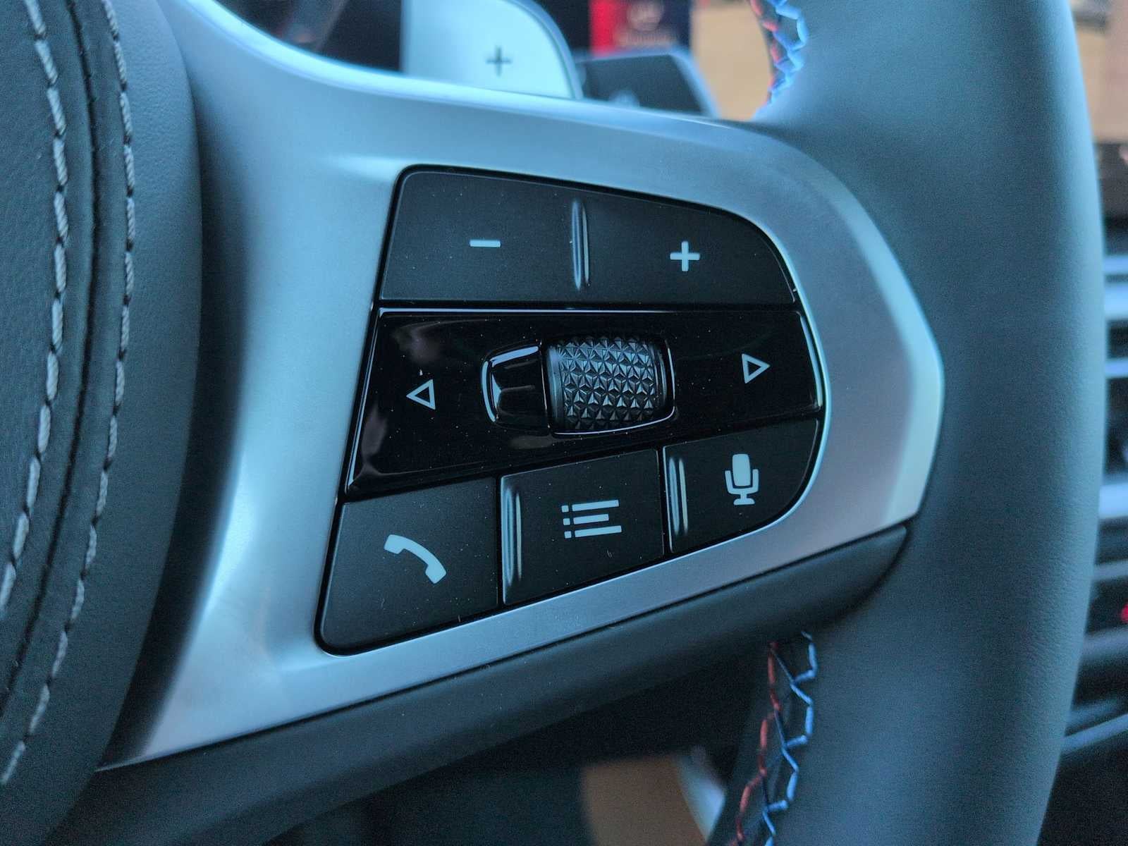 2026 BMW X5 M60i M60i