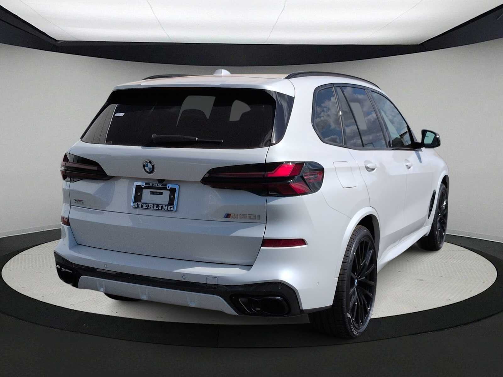 2026 BMW X5 M60i