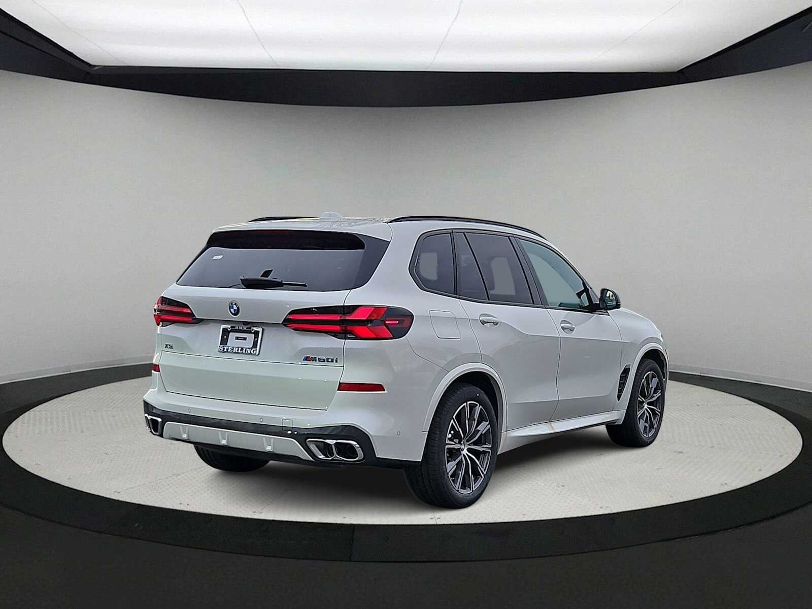 2026 BMW X5 M60i