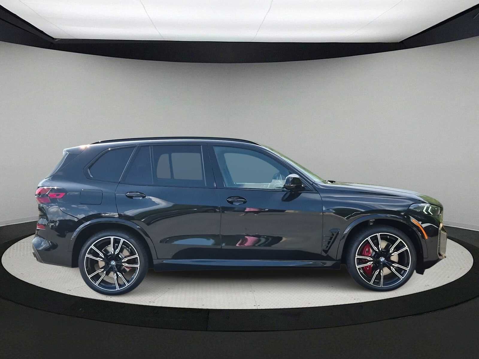 2026 BMW X5 M60i