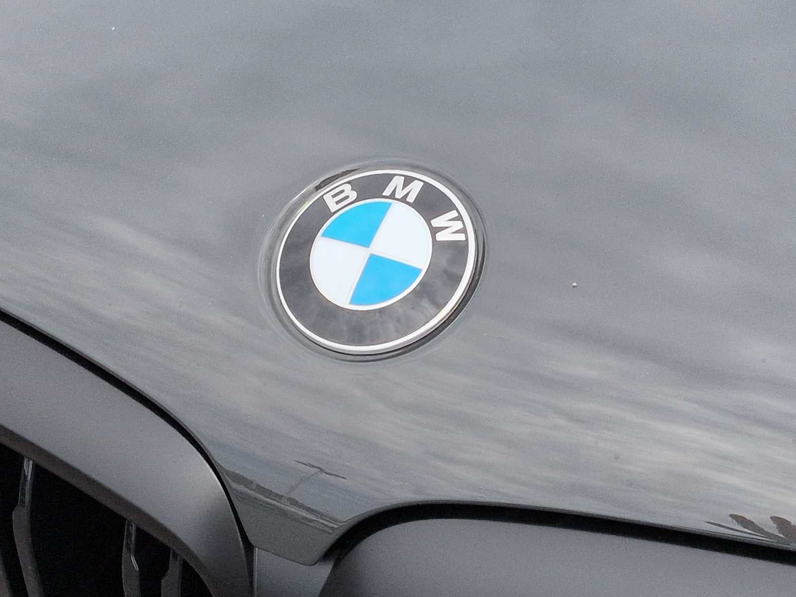 2026 BMW X5 M60i M60i
