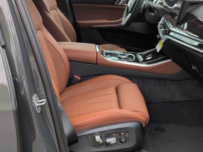 2026 BMW X5 M60i M60i