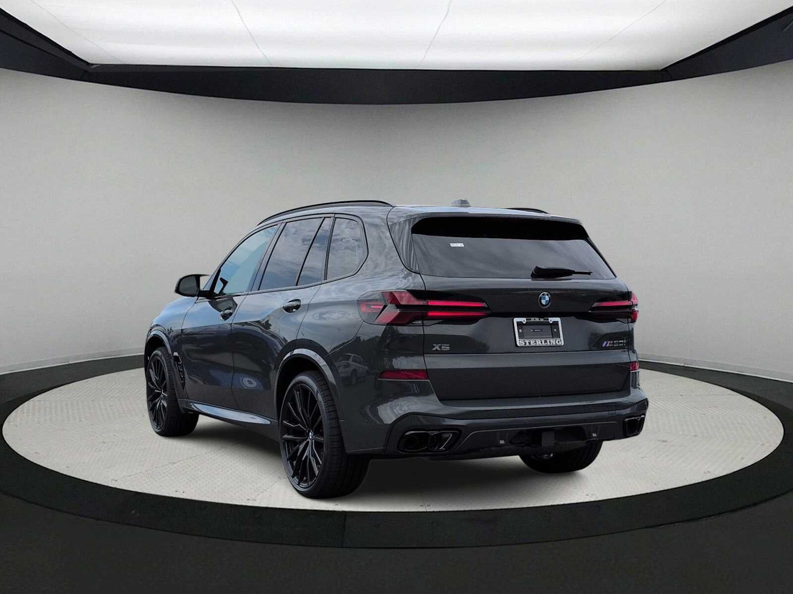 2026 BMW X5 M60i M60i