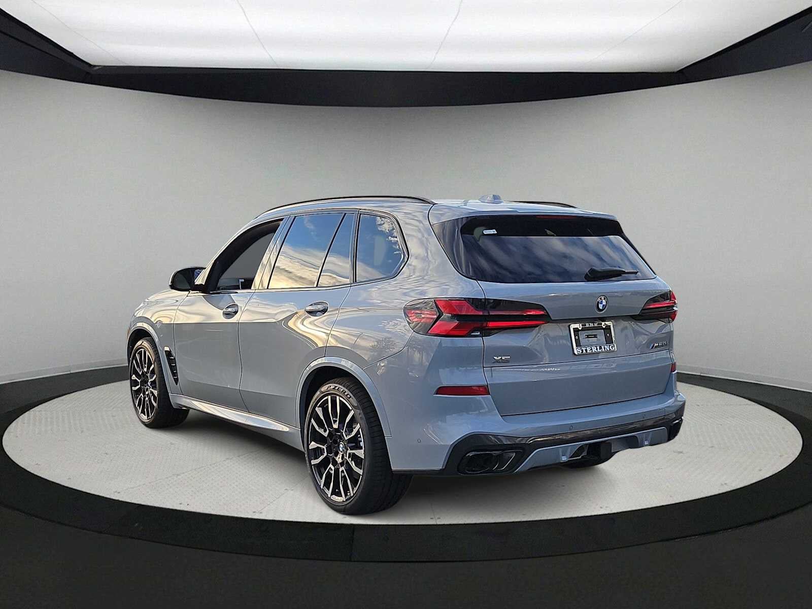 2026 BMW X5 M60i