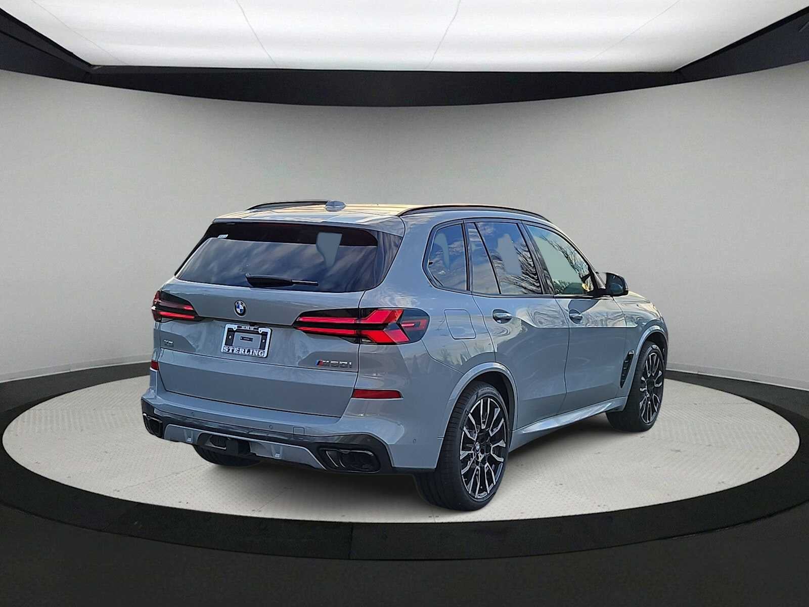2026 BMW X5 M60i