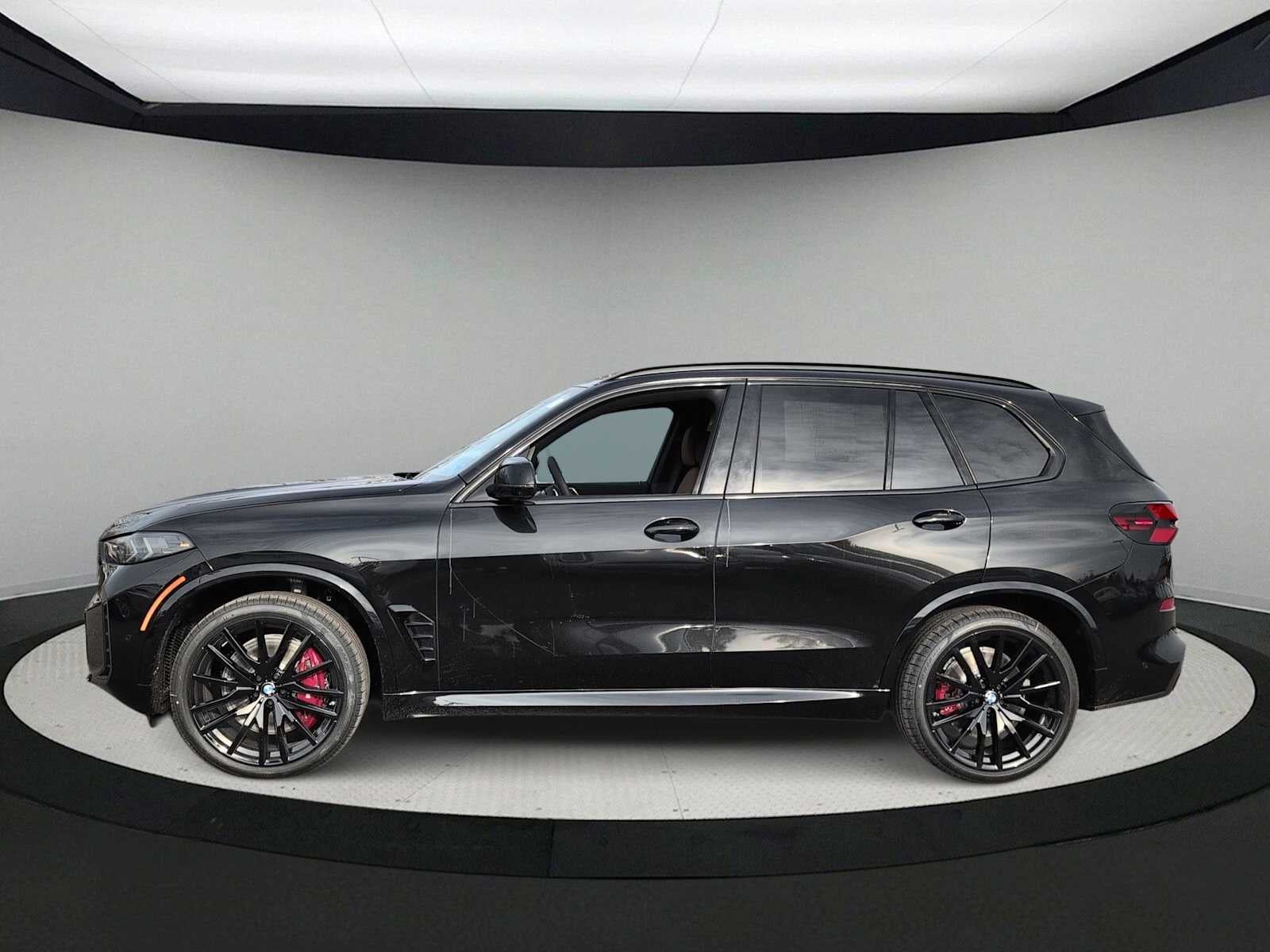 2026 BMW X5 M60i