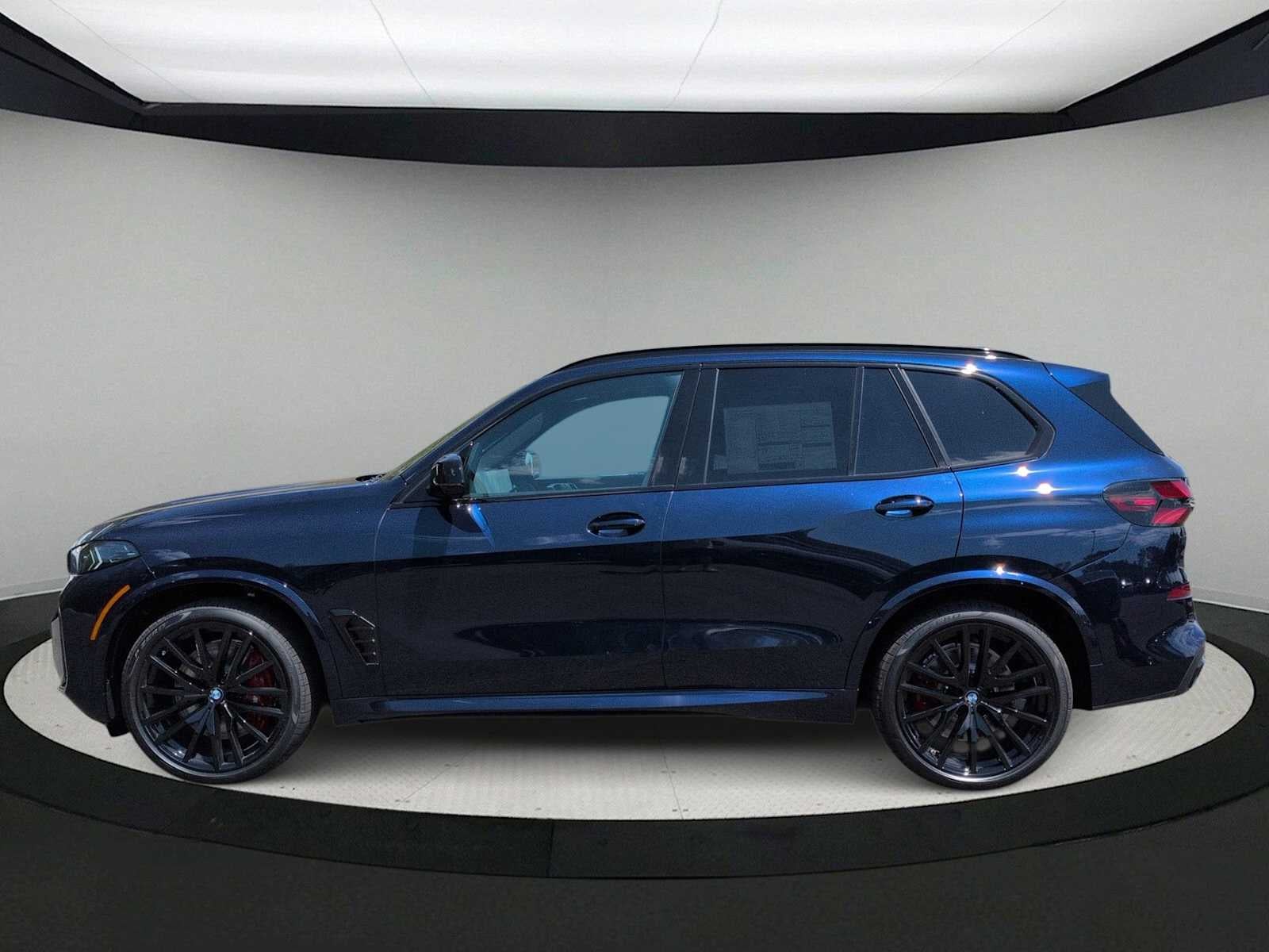 2026 BMW X5 M60i M60i