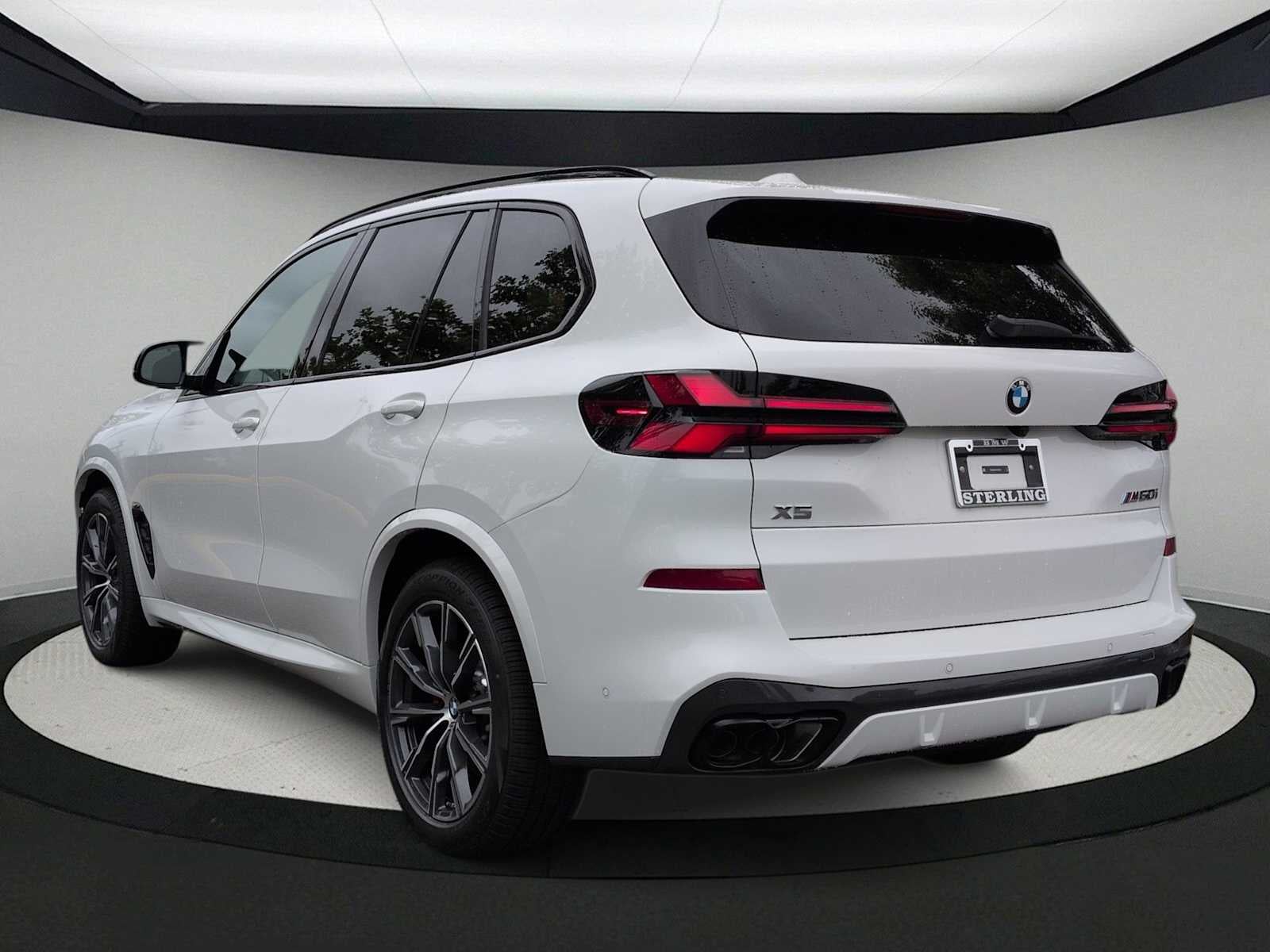 2026 BMW X5 M60i