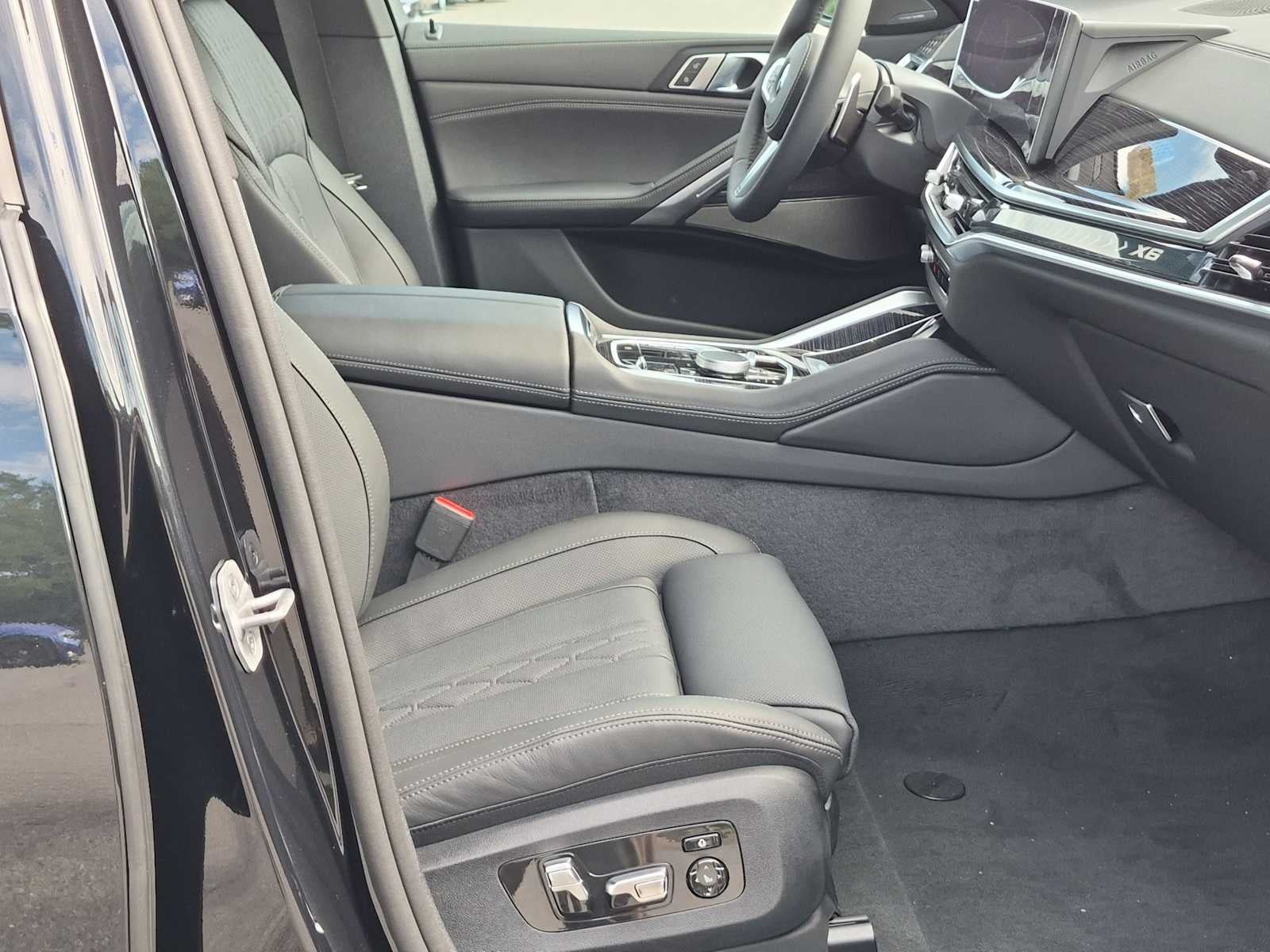 2027 BMW X6 xDrive40i