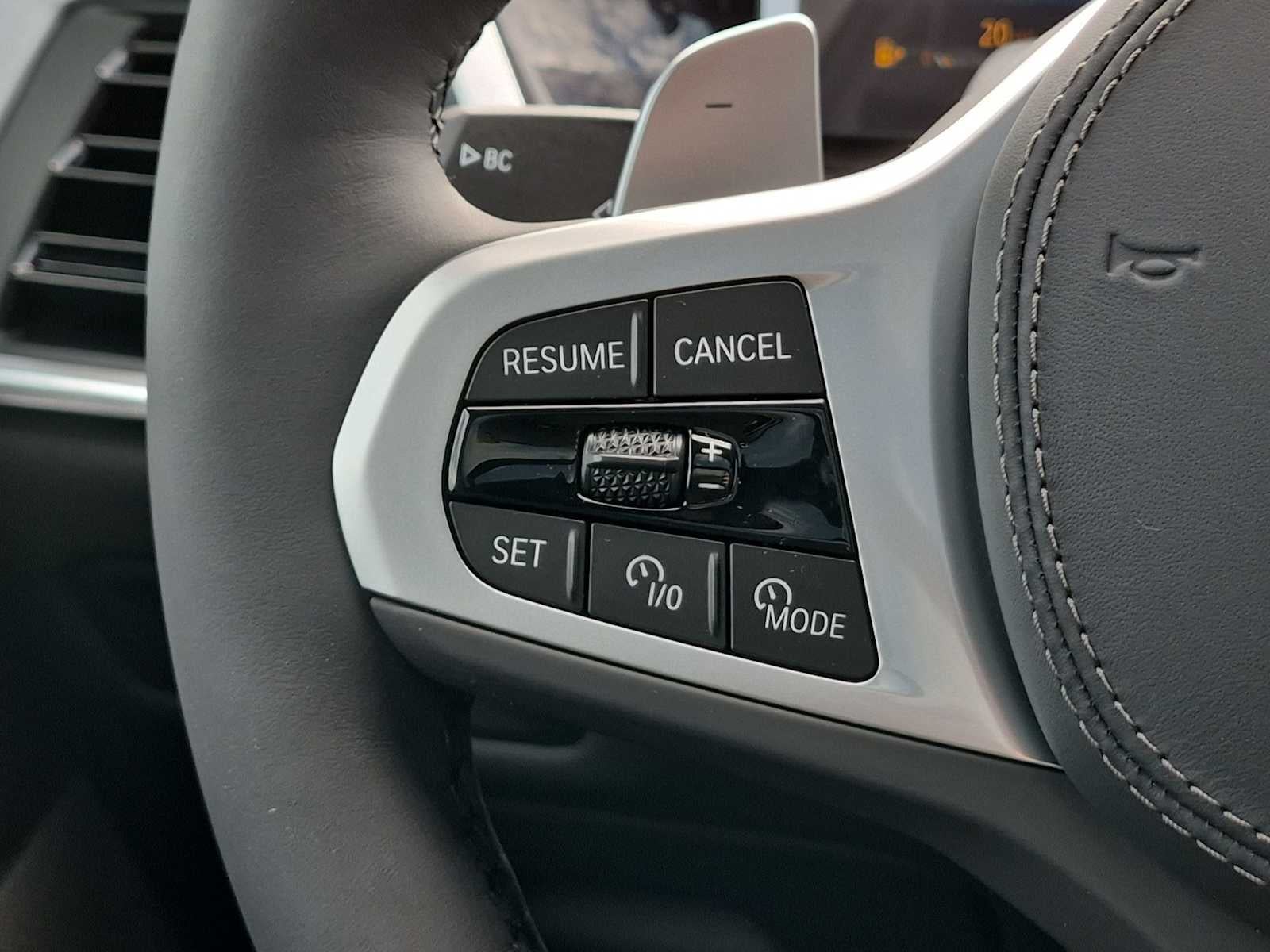 2027 BMW X6 xDrive40i