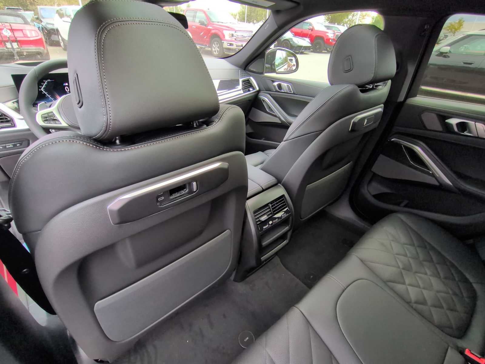 2026 BMW X6 xDrive40i