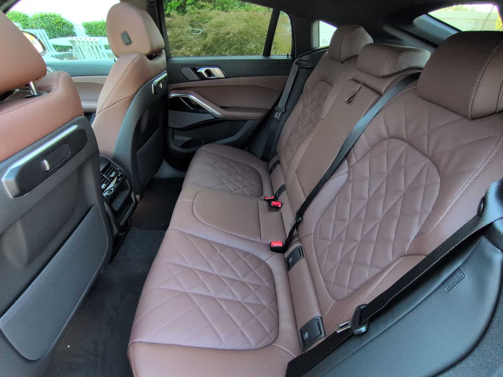 2026 BMW X6 xDrive40i