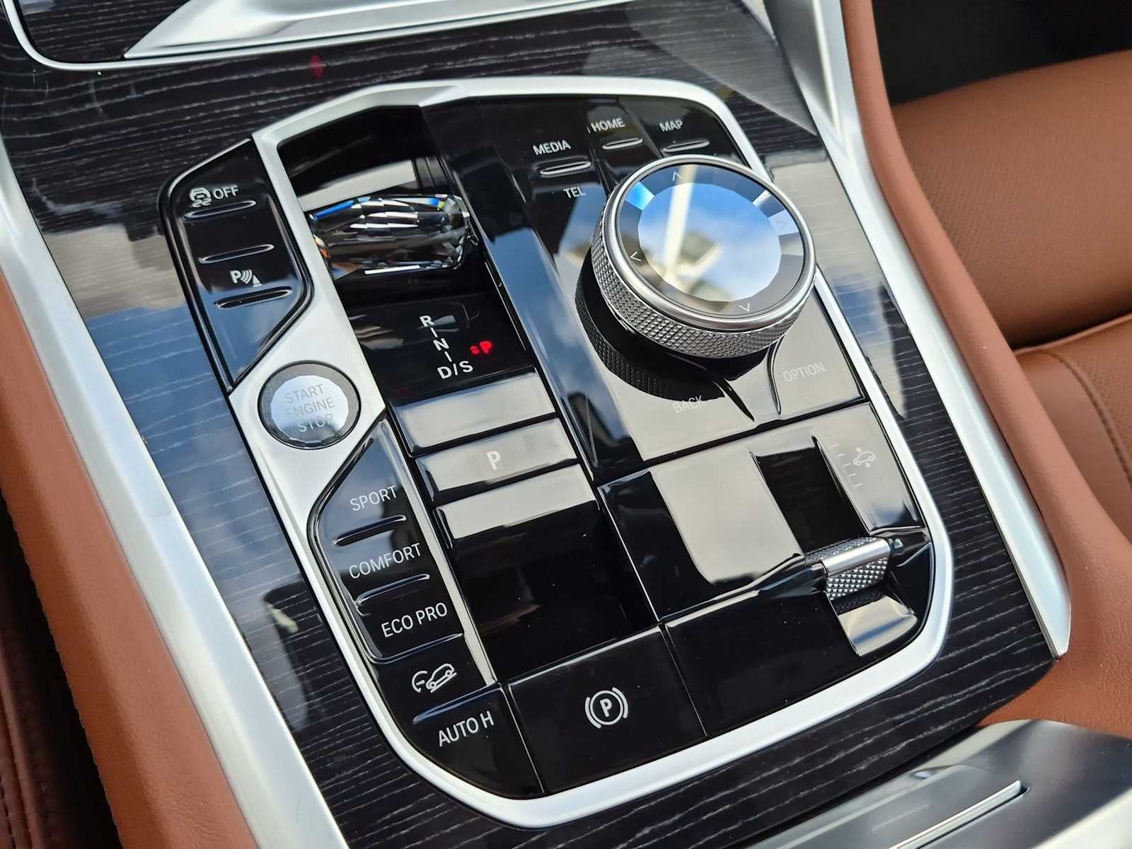 2027 BMW X6 xDrive40i