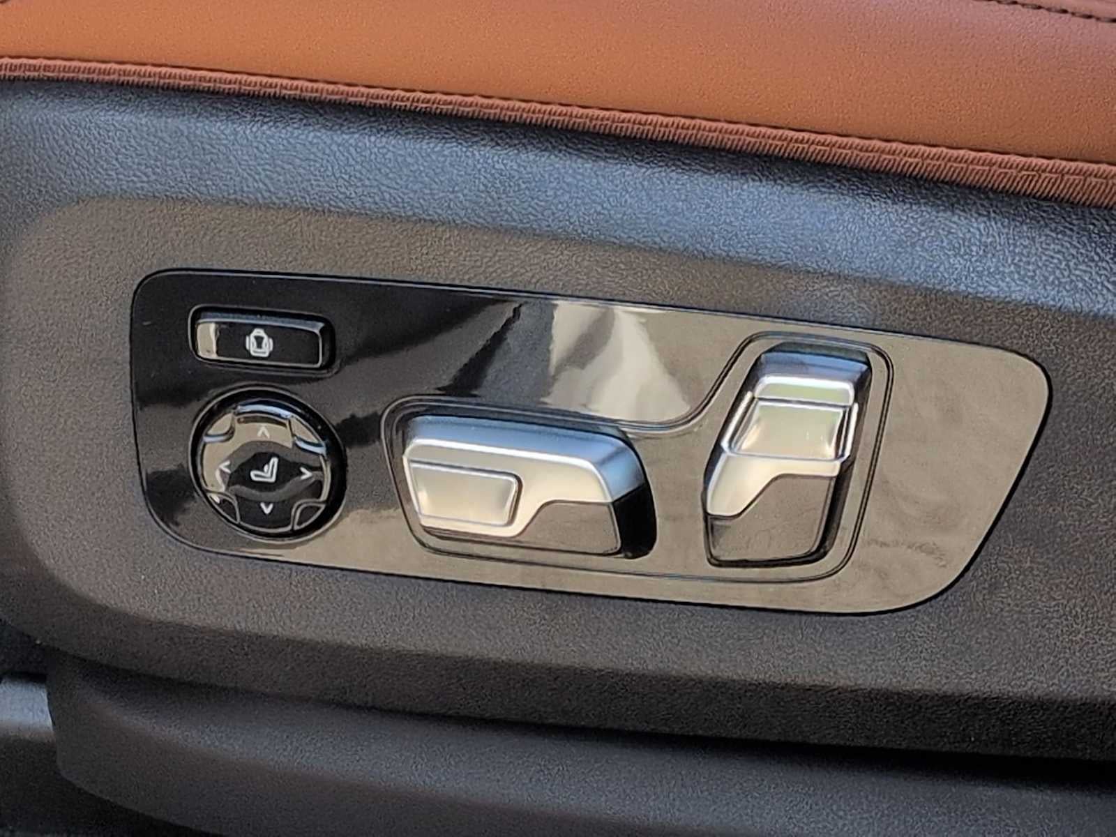 2027 BMW X6 xDrive40i