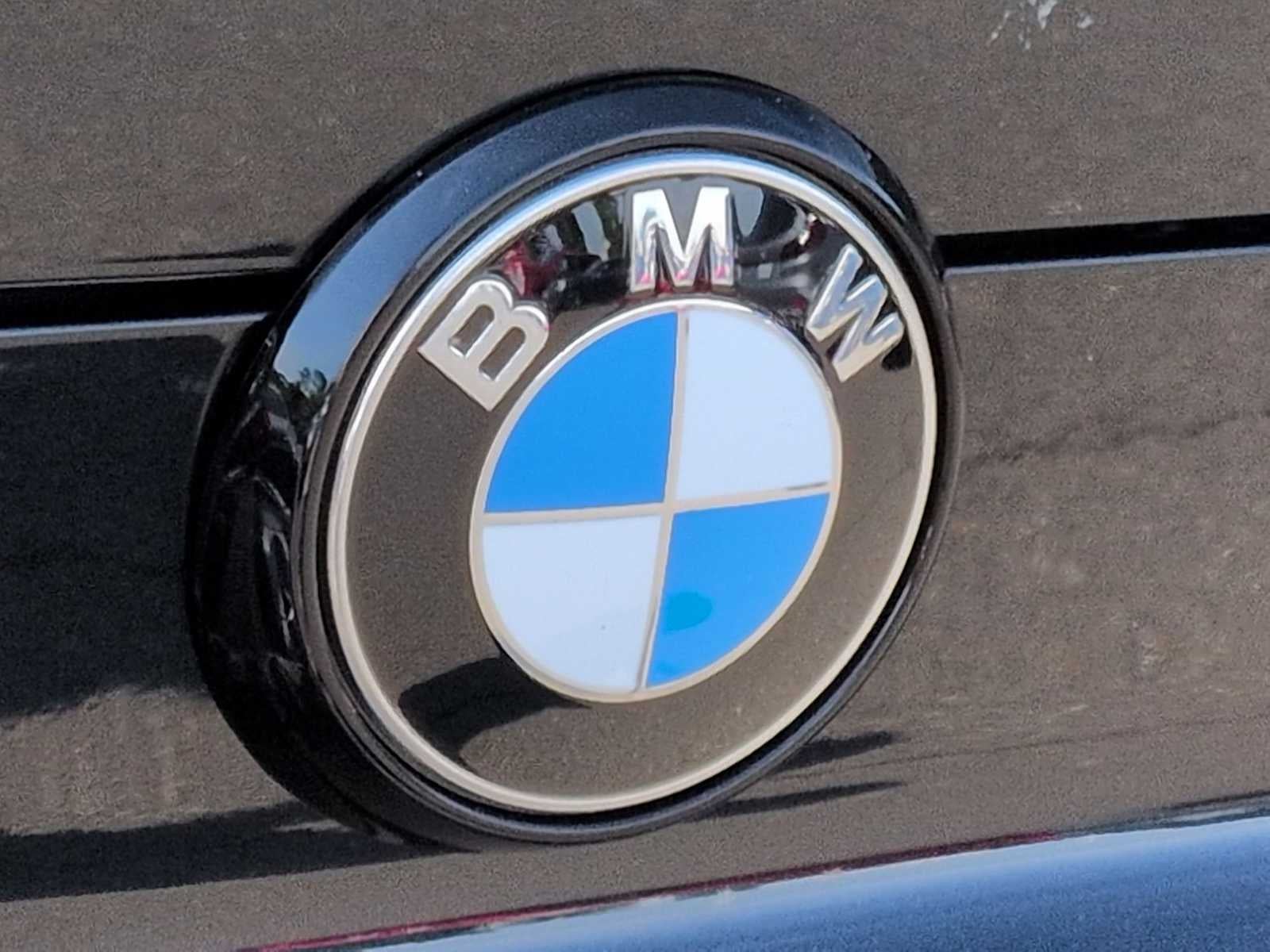 2027 BMW X6 xDrive40i