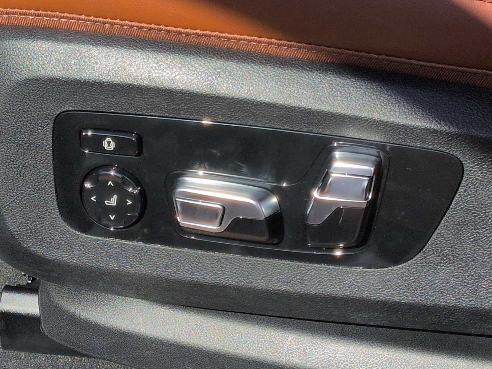 2027 BMW X6 xDrive40i
