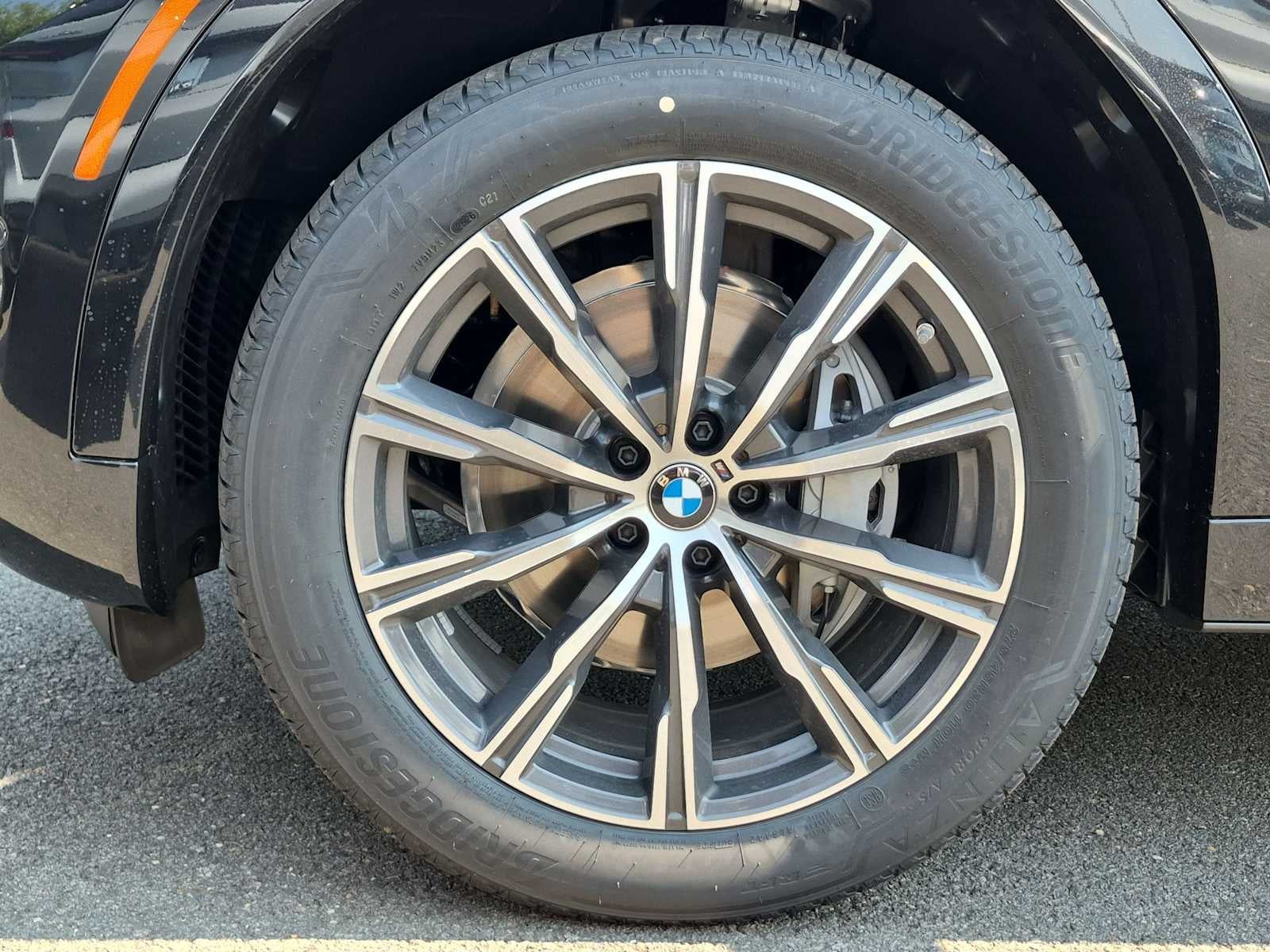 2027 BMW X6 xDrive40i
