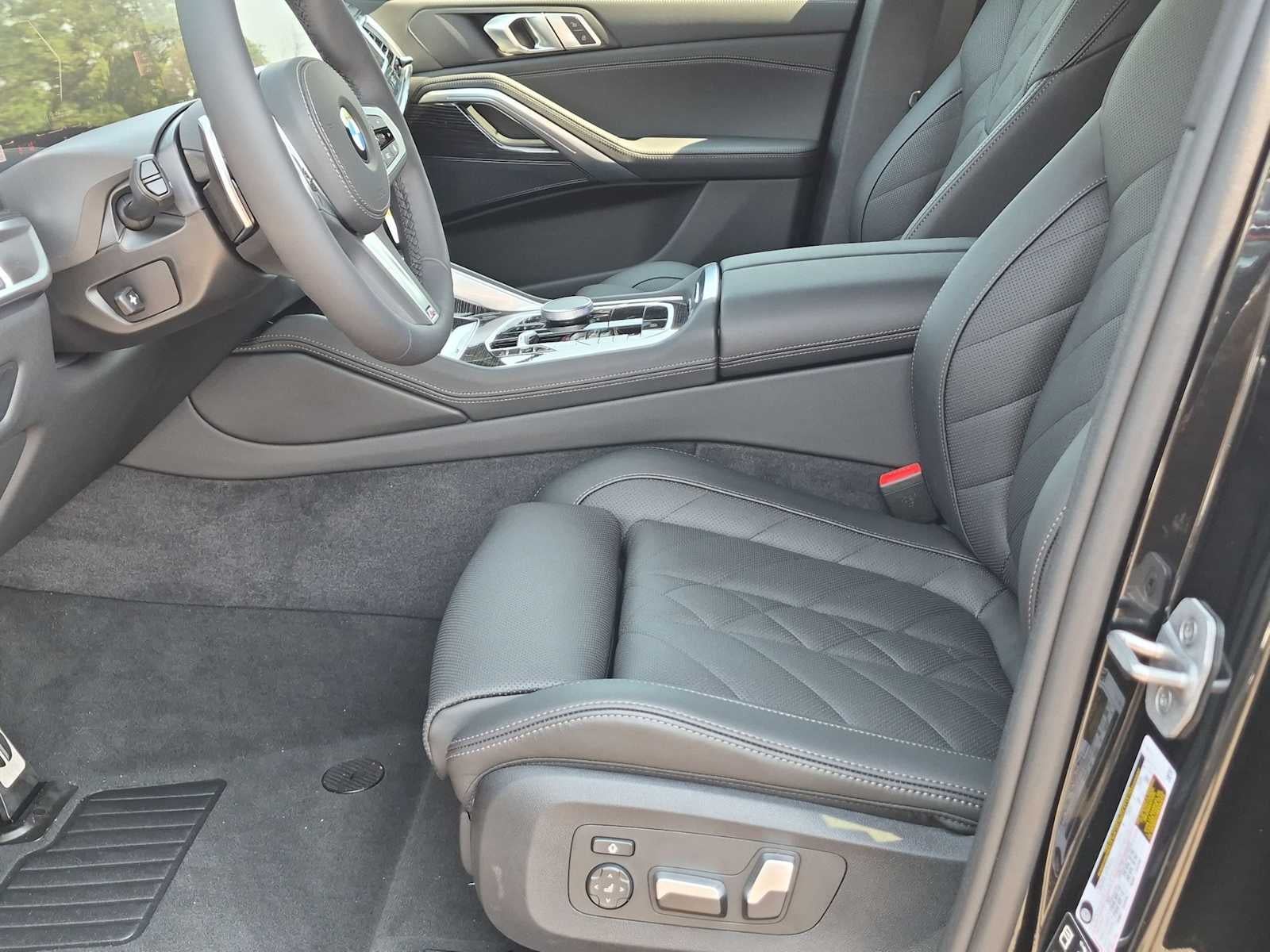2027 BMW X6 xDrive40i