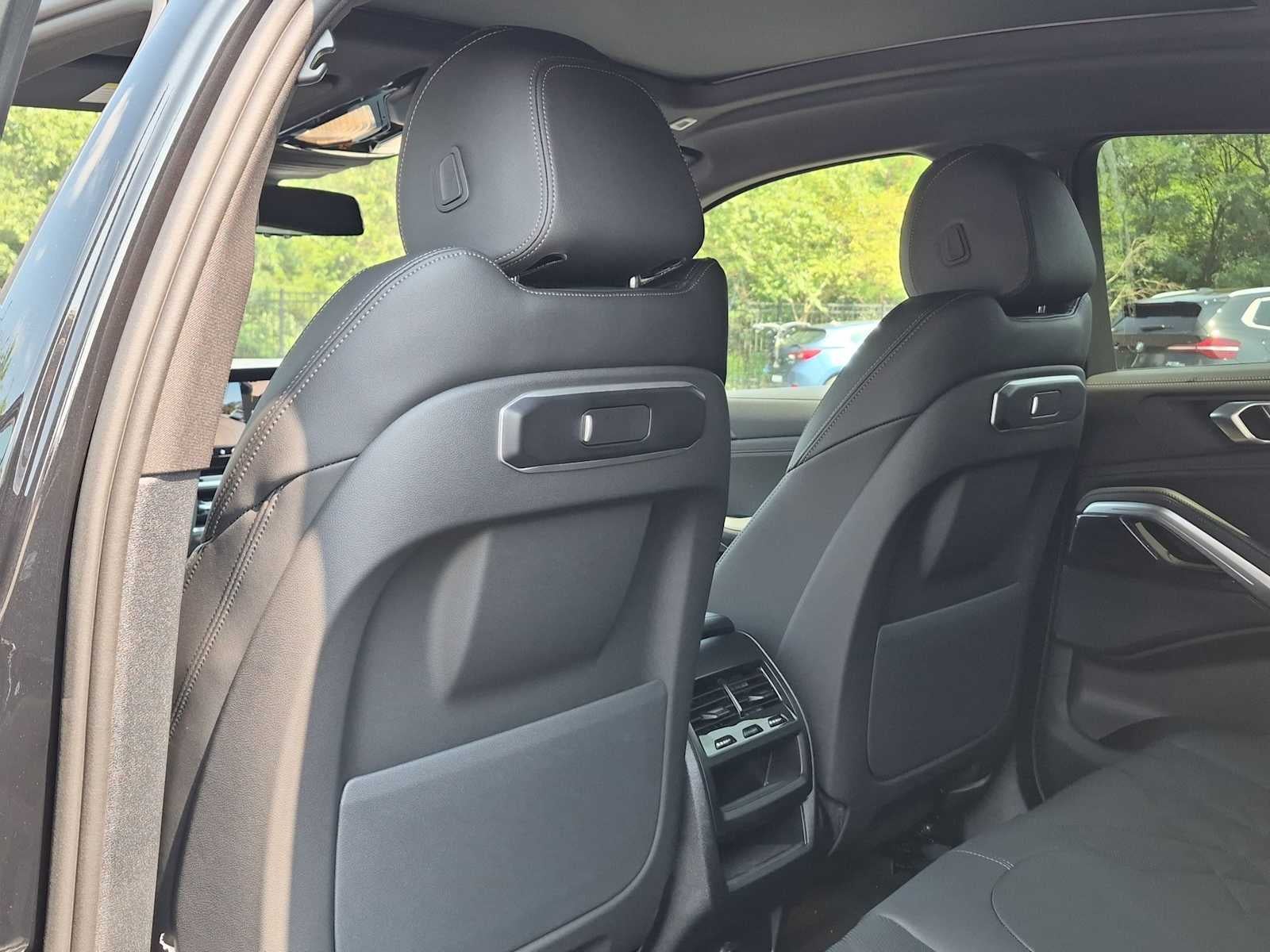 2027 BMW X6 xDrive40i