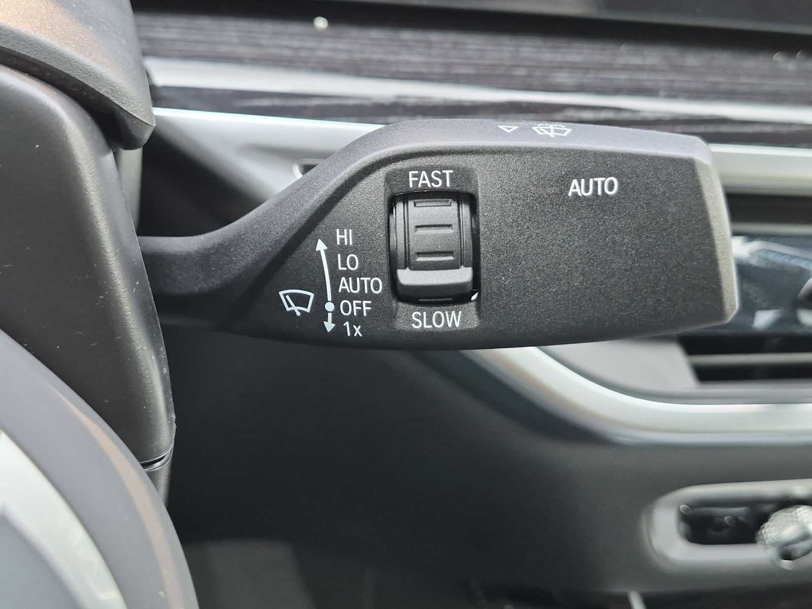 2027 BMW X6 xDrive40i