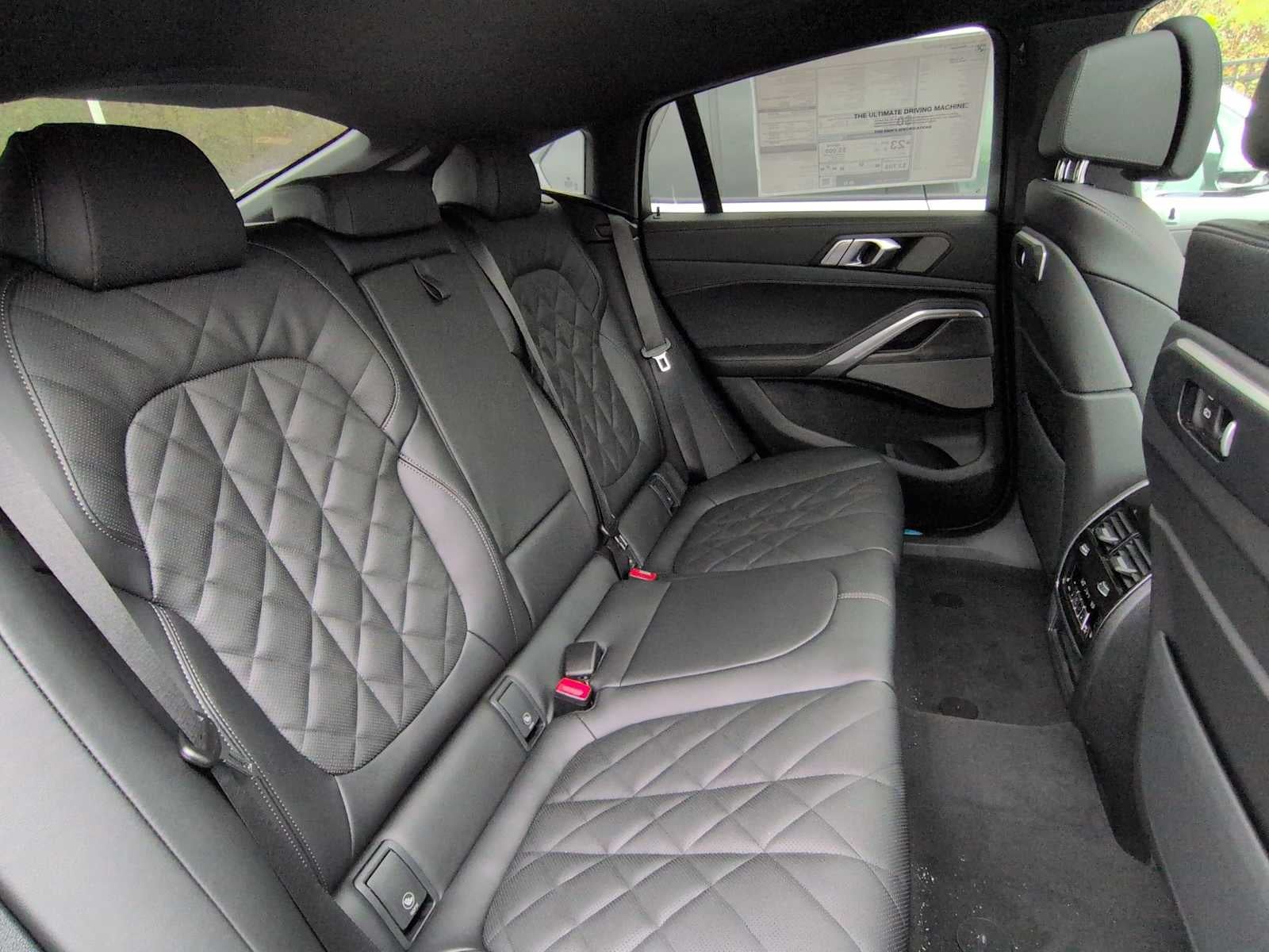 2026 BMW X6 xDrive40i