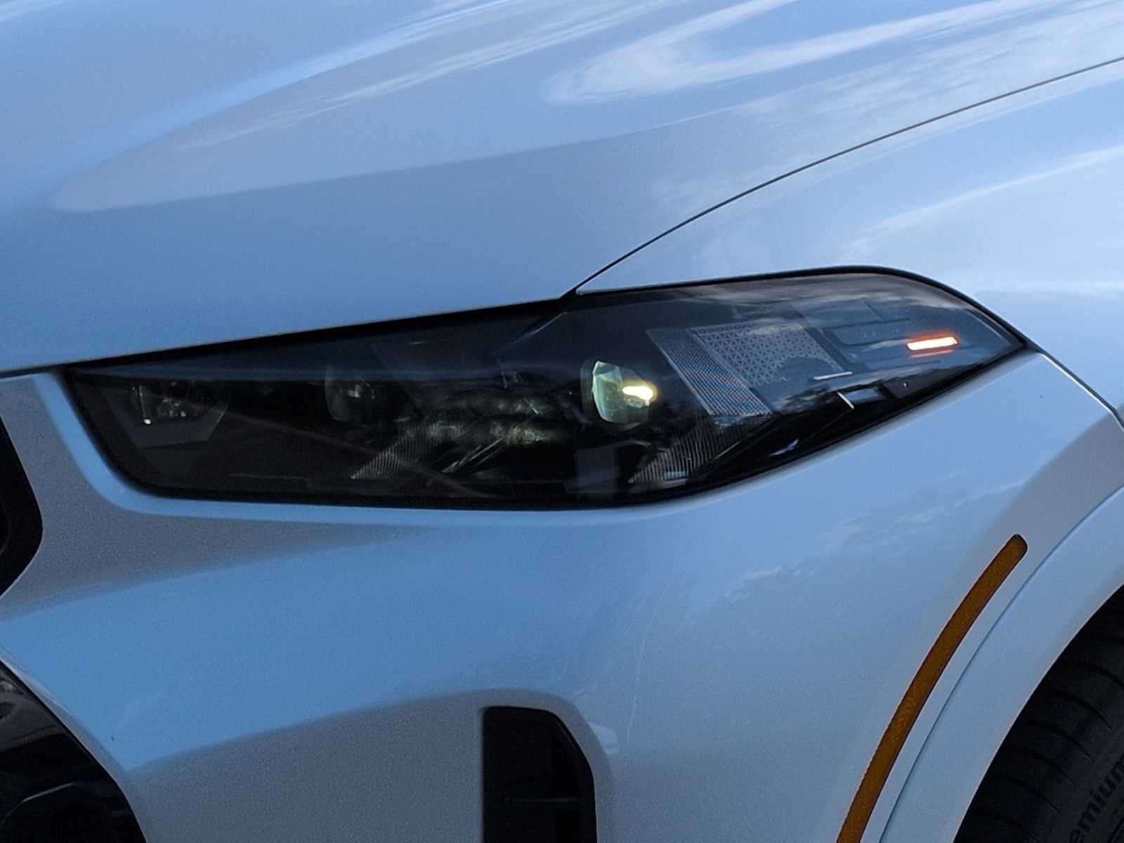 2027 BMW X6 xDrive40i