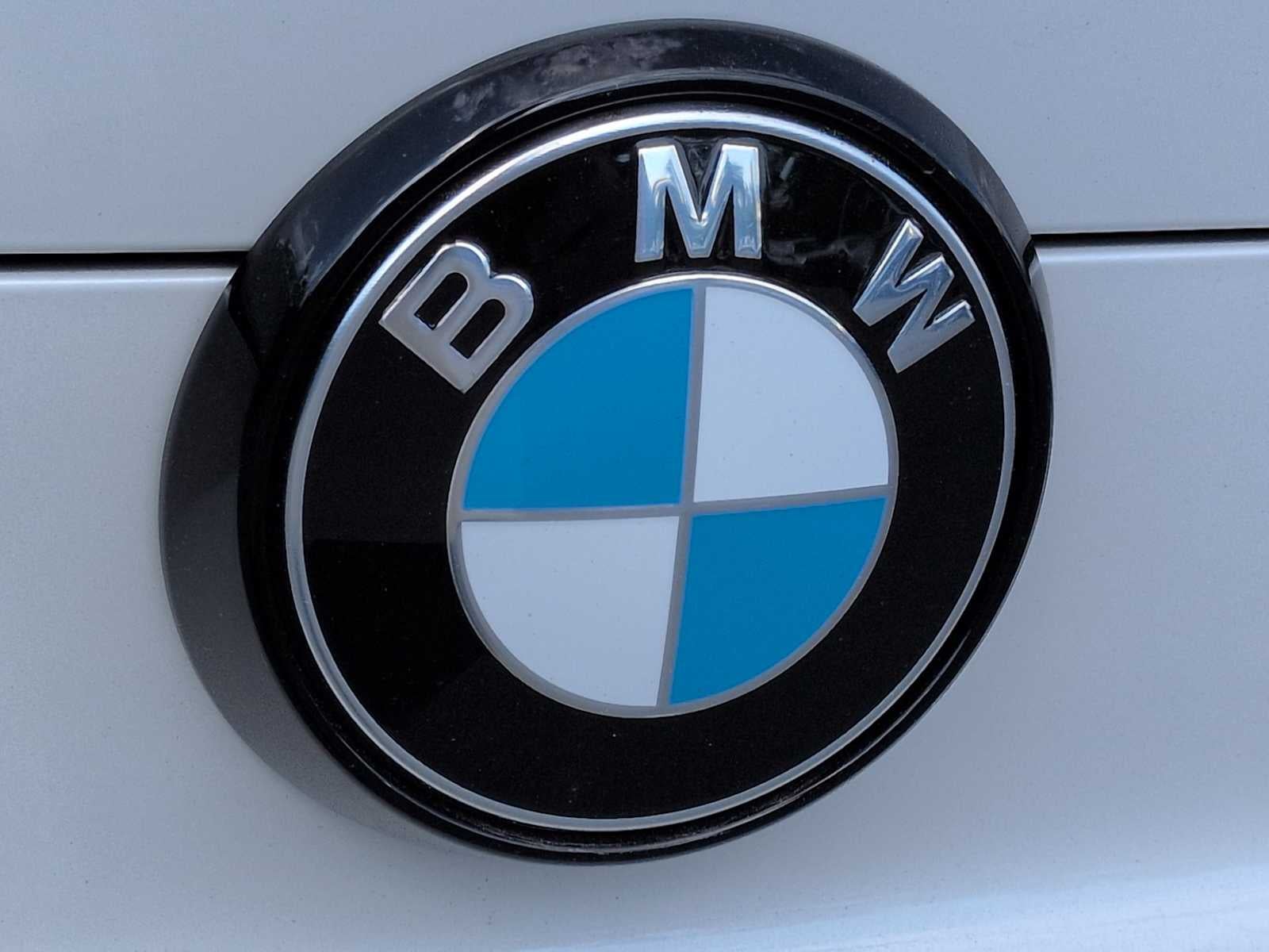 2027 BMW X6 xDrive40i