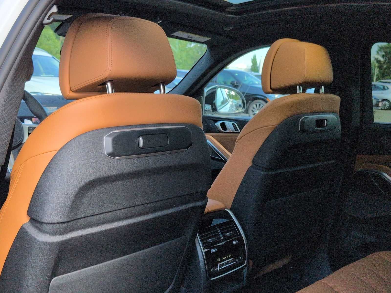 2027 BMW X6 xDrive40i