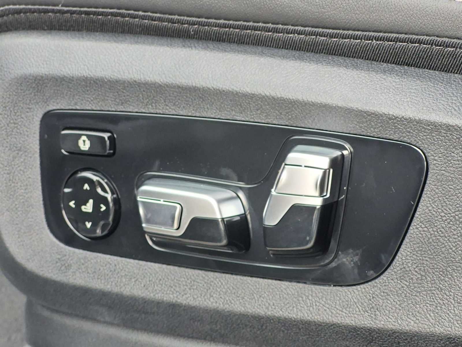 2027 BMW X6 xDrive40i