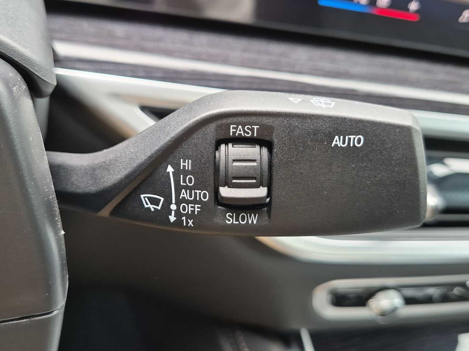 2027 BMW X6 xDrive40i