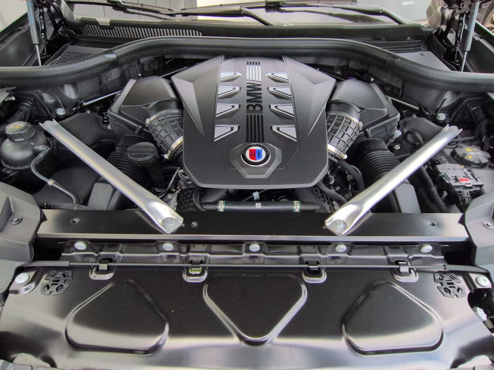2026 BMW ALPINA XB7 ALPINA XB7