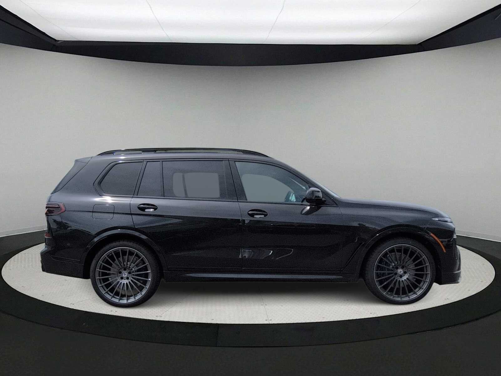 2026 BMW ALPINA XB7 ALPINA XB7