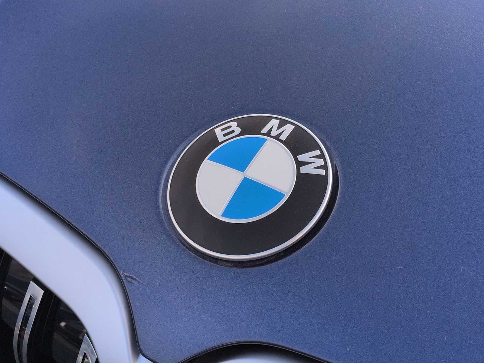 2026 BMW B7 ALPINA XB7