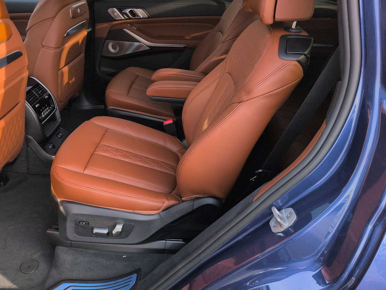 2026 BMW B7 ALPINA XB7