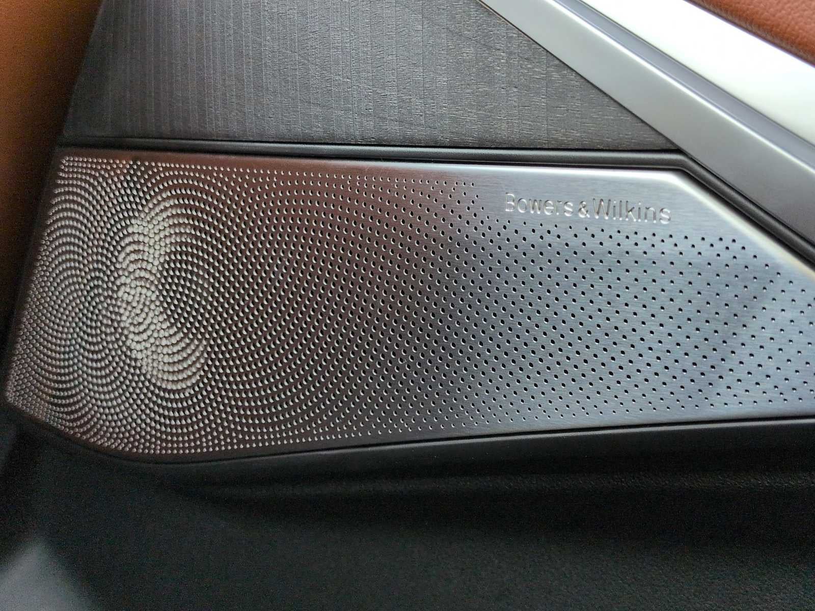 2026 BMW B7 ALPINA XB7