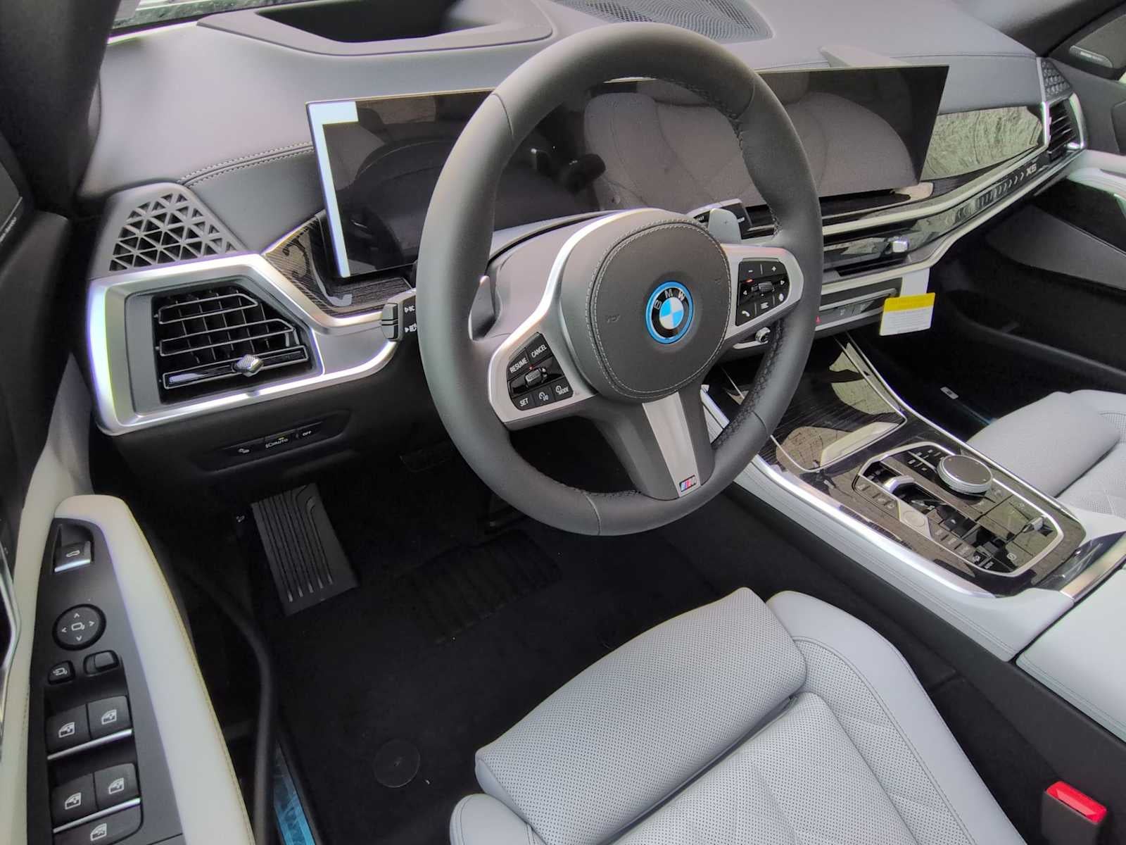 2026 BMW X5 xDrive50e xDrive50e