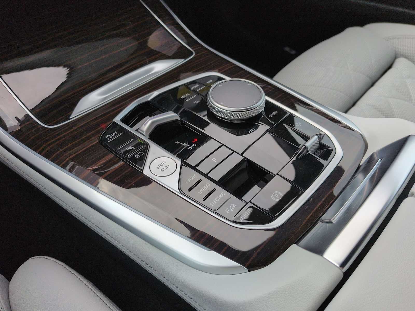 2026 BMW X5 xDrive50e xDrive50e