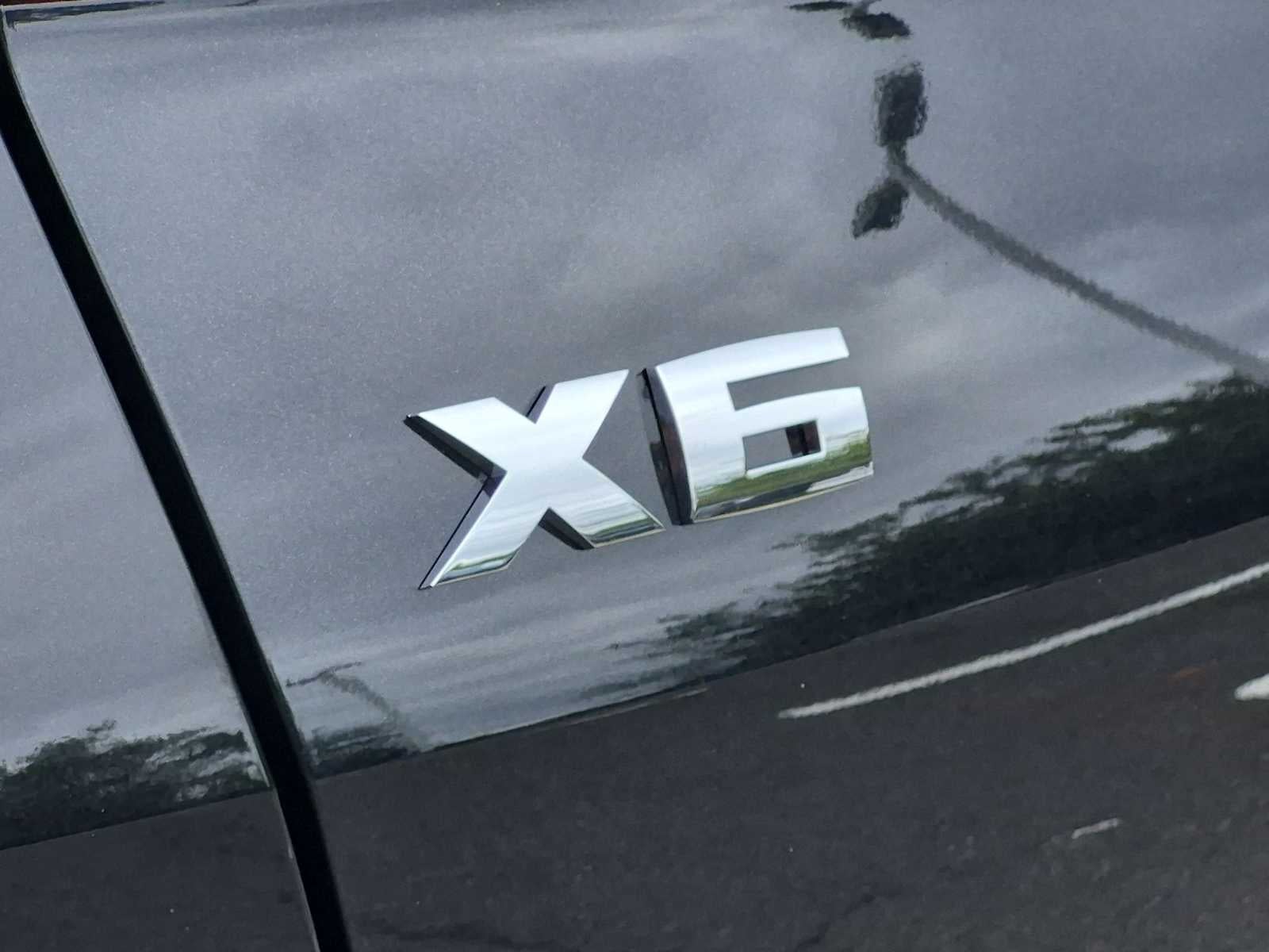 2027 BMW X6 M60i