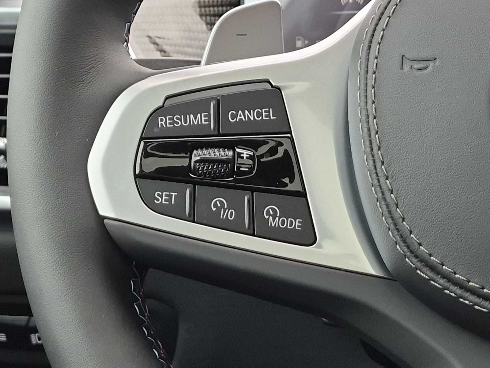 2027 BMW X6 M60i
