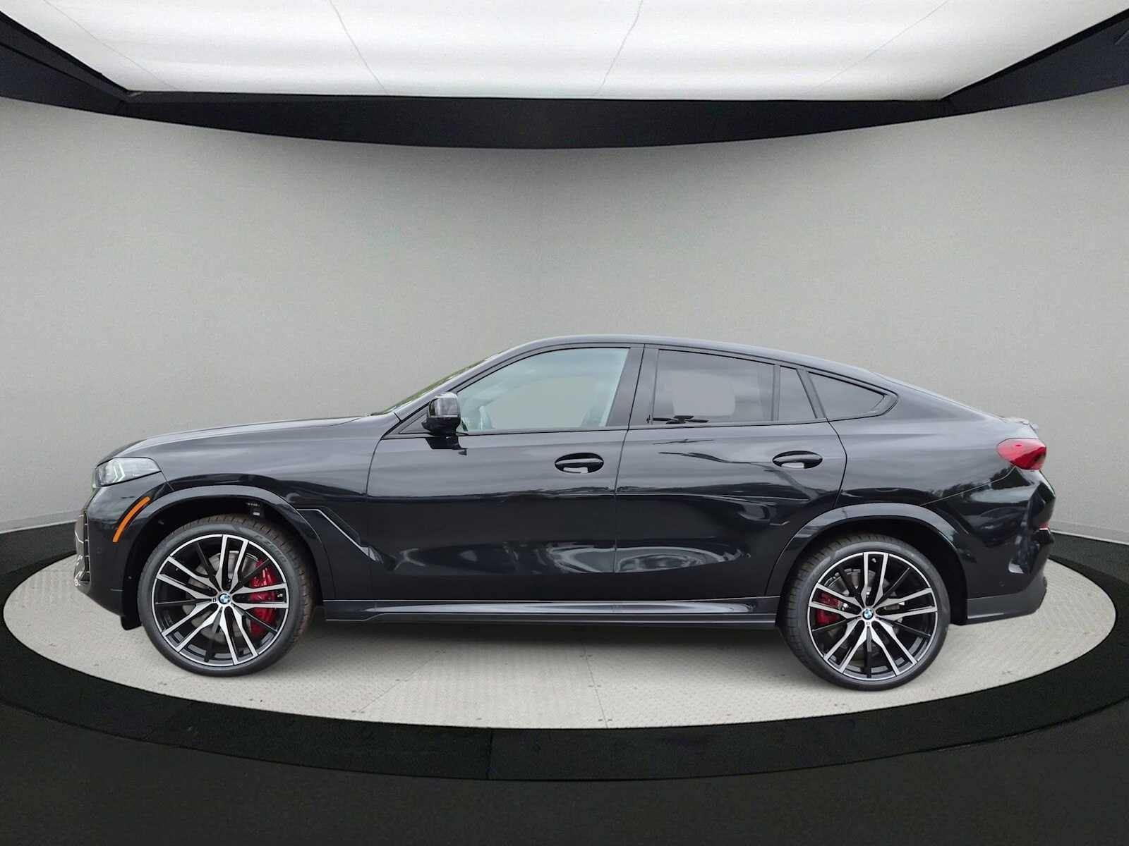2027 BMW X6 M60i
