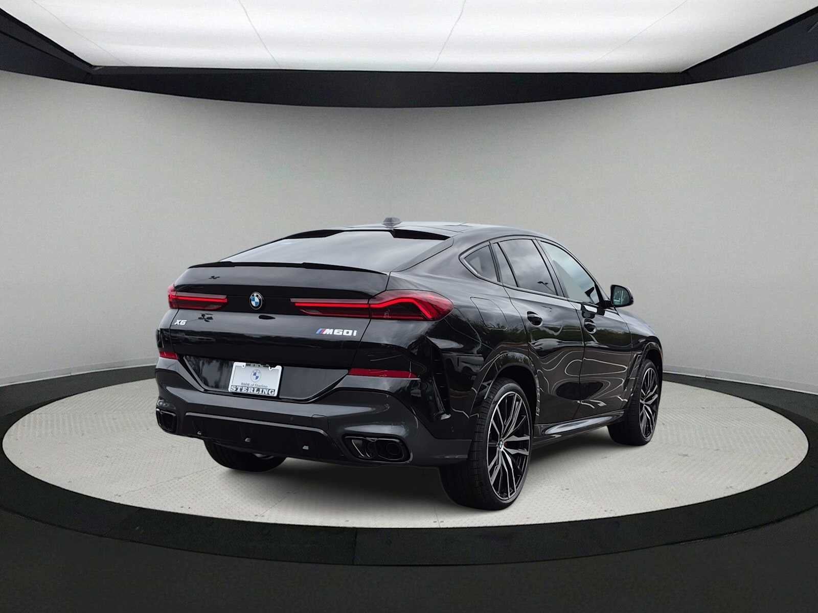 2027 BMW X6 M60i
