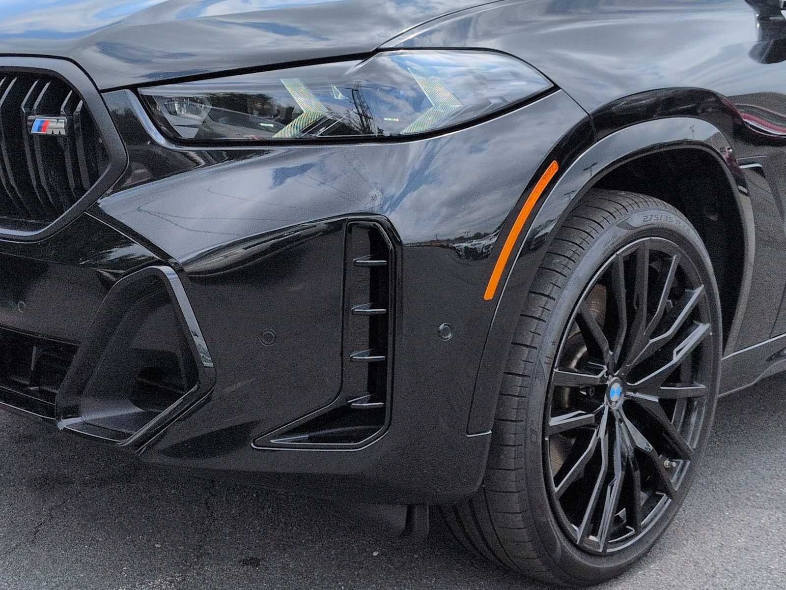 2025 BMW X6 M60i M60i