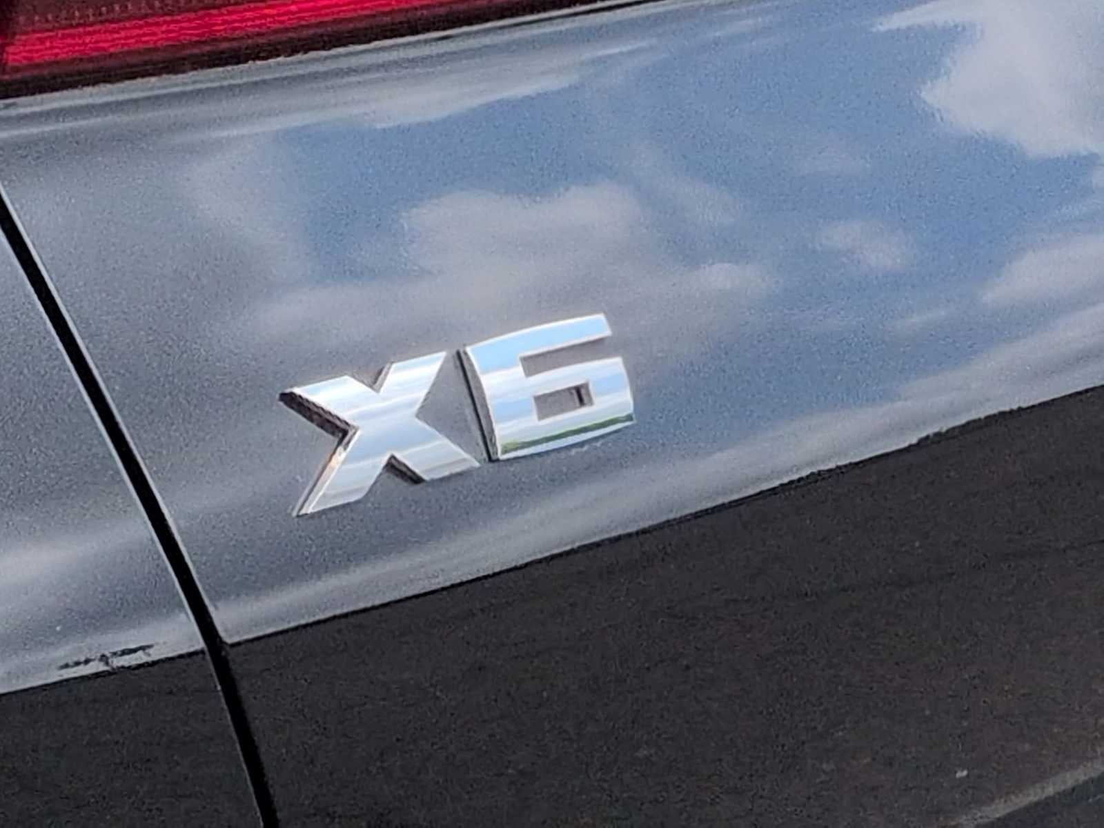2025 BMW X6 M60i M60i