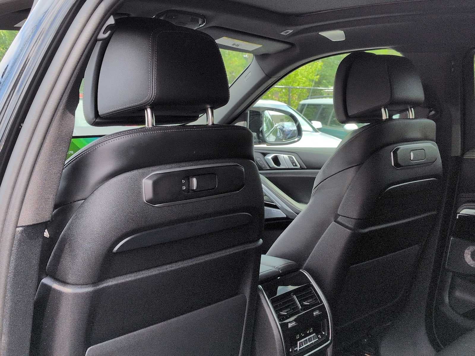2025 BMW X6 M60i M60i