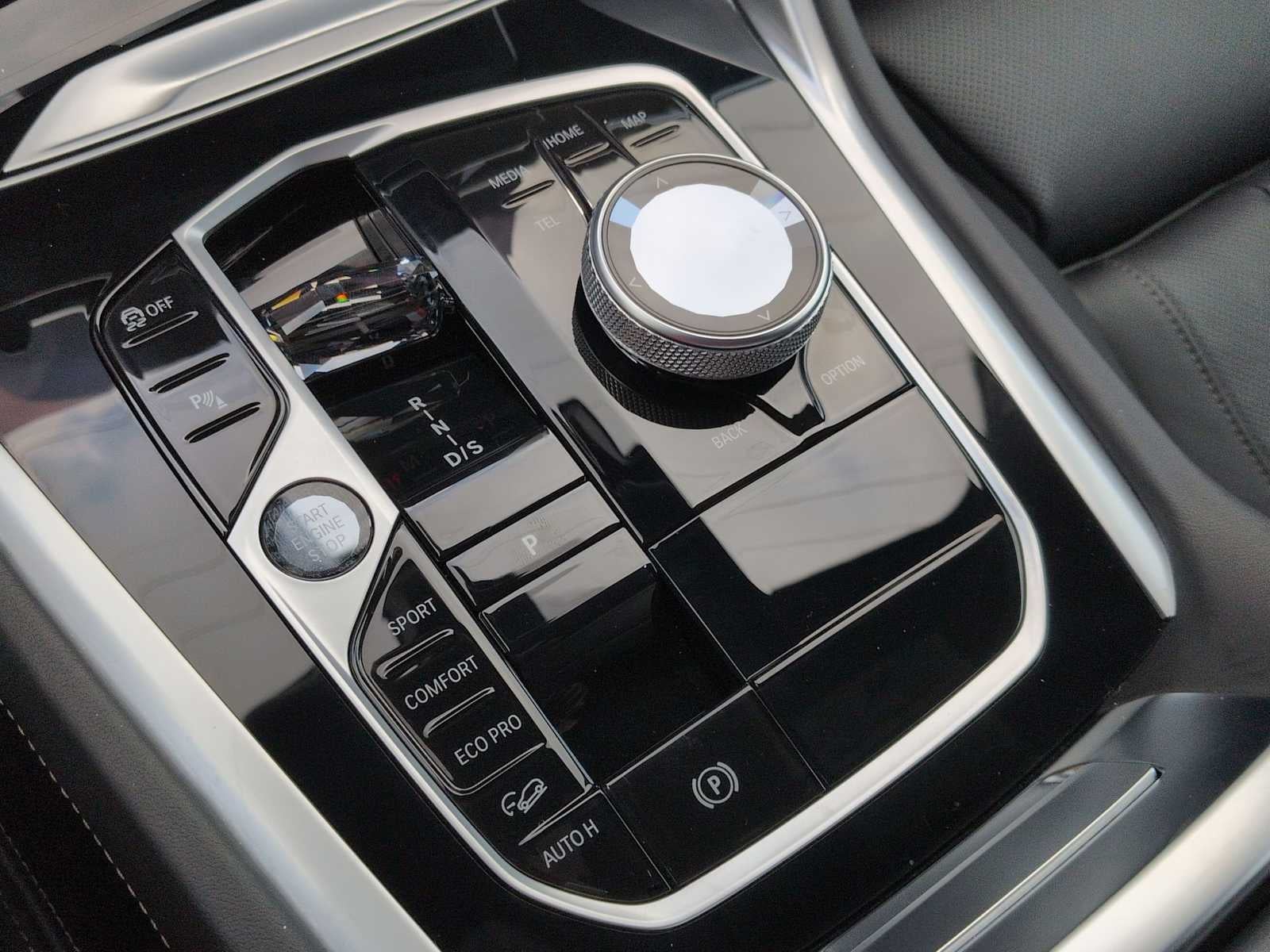 2025 BMW X6 M60i M60i