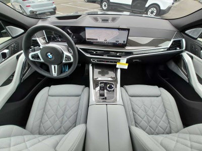 2027 BMW X6 M60i