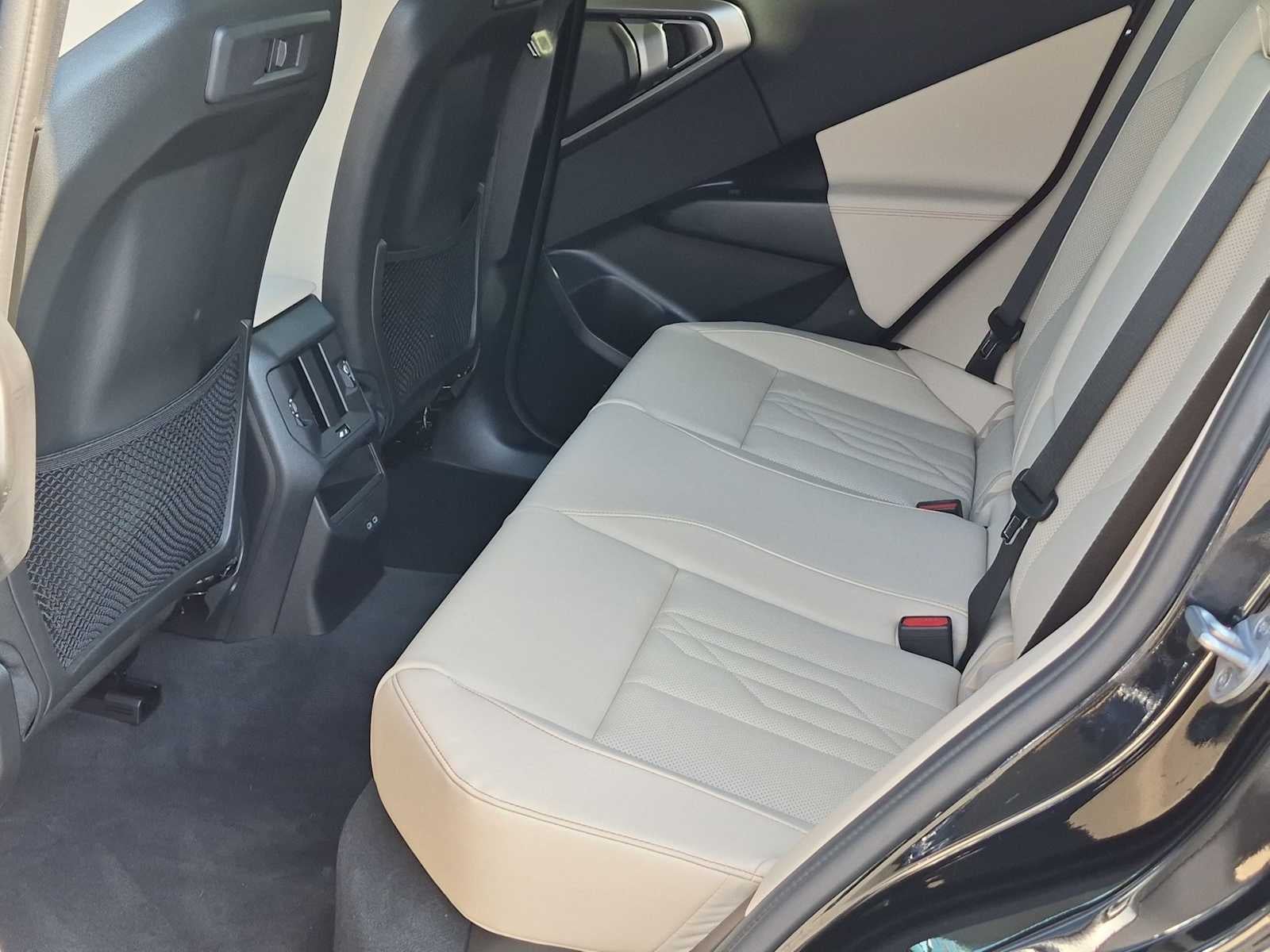 2026 BMW X3 30 - Photo 21